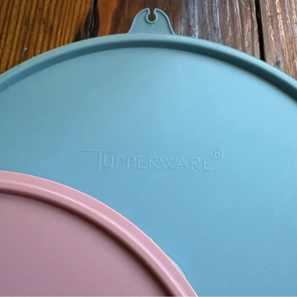 Vintage Tupperware bowls w lids opaque pastel set